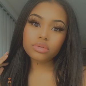 Meet your Posher, Toria